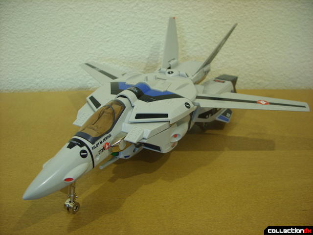 Origin of Valkyrie VF-1A Valkyrie Max ver.- Fighter Mode (front)
