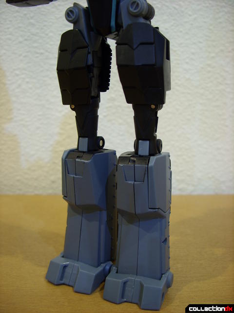 Animated Voyager-class Decepticon Shockwave- Shockwave form (legs)