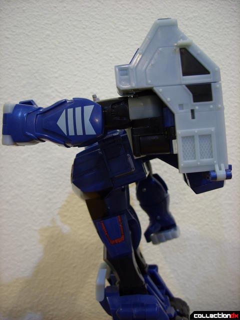 Animated Leader-class Autobot Ultra Magnus- robot mode (arm raised)