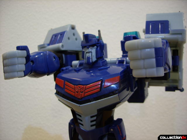 Animated Leader-class Autobot Ultra Magnus- robot mode (odd shoulders for posing...)