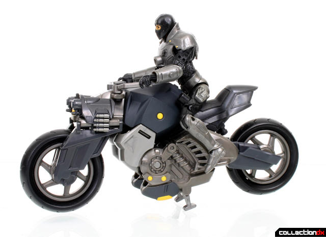 Armored Moto 16